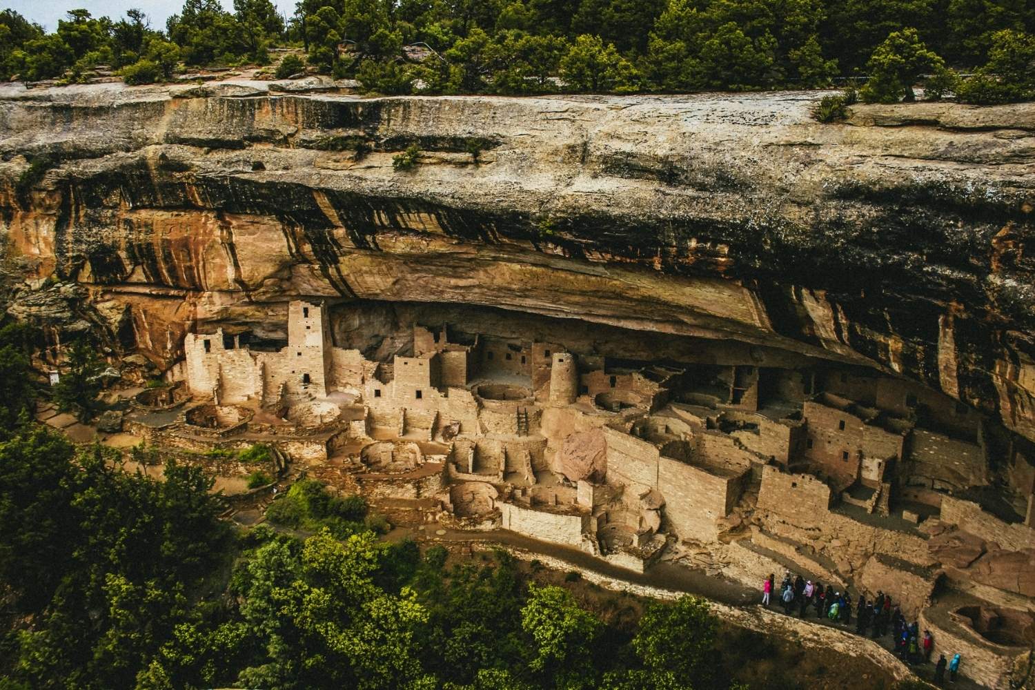 mysteries-of-ancient-ruins-in-mesa-verde-colorado