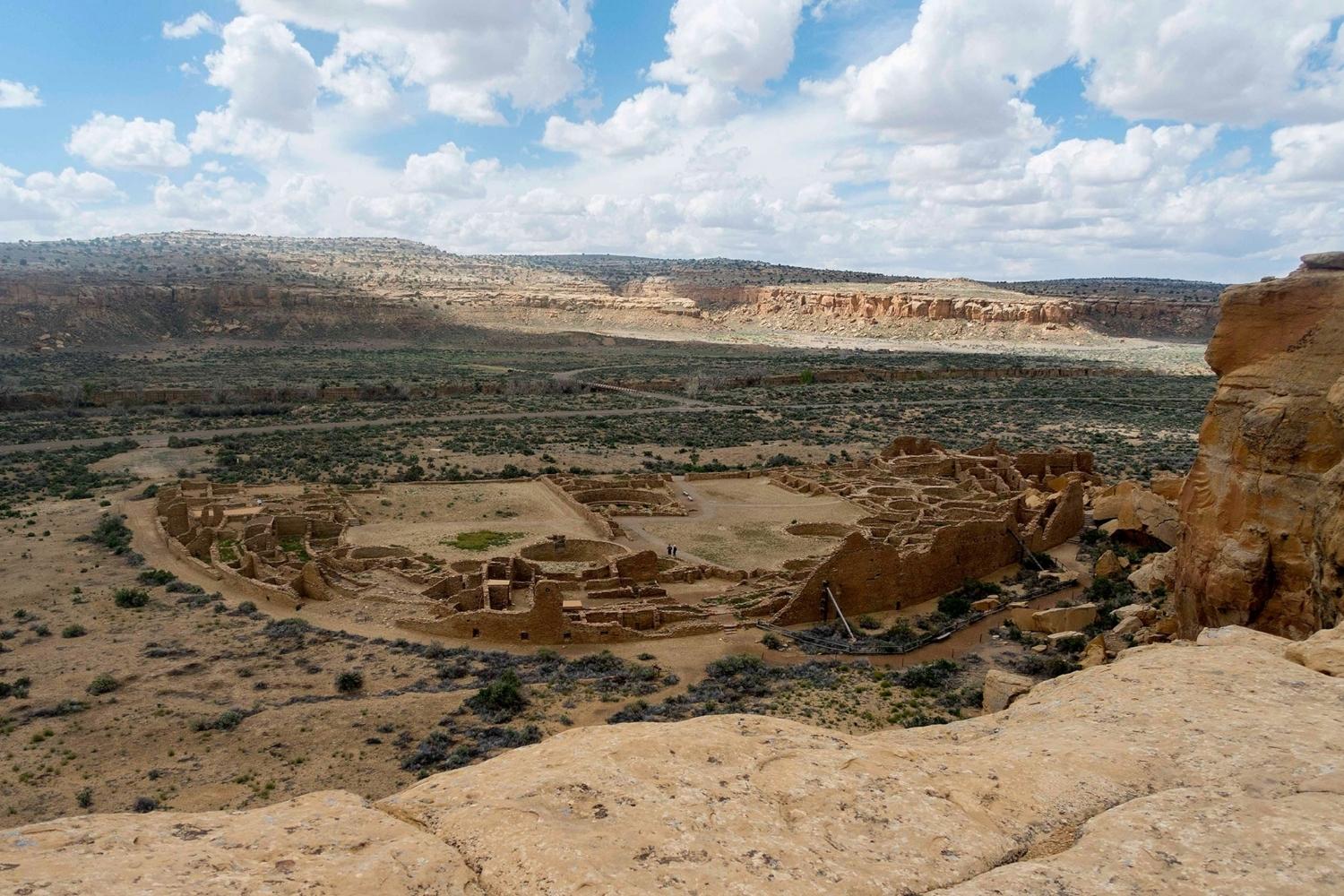 mysteries-of-ancient-stones-in-chaco-new-mexico