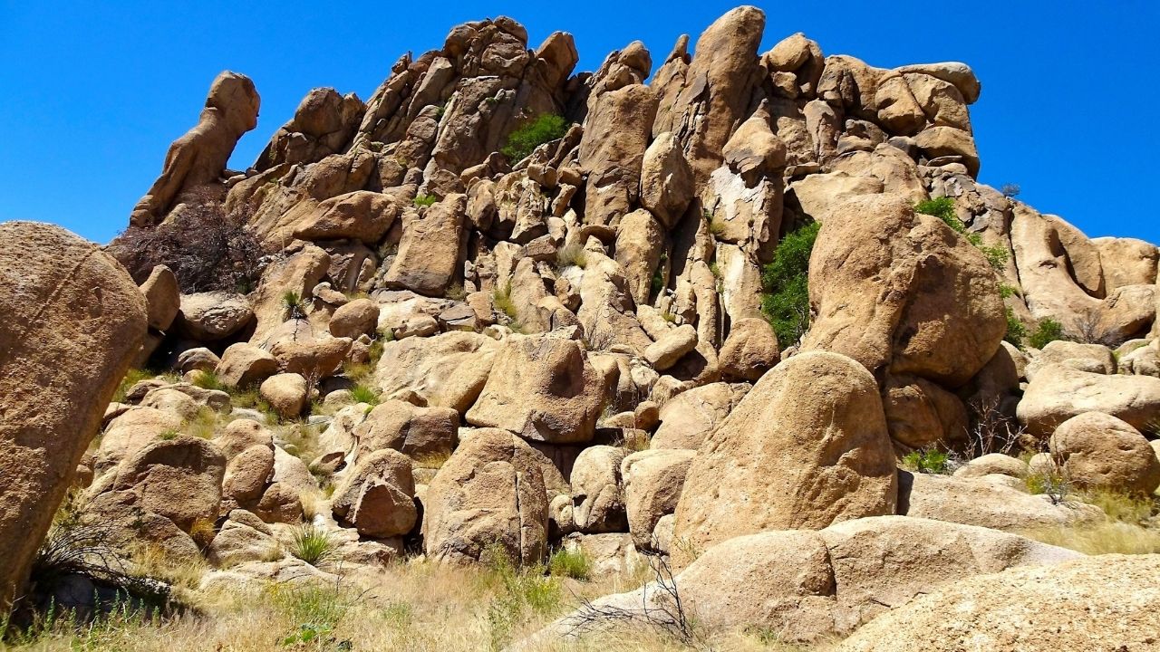 mysteries-of-canyon-texas-stones