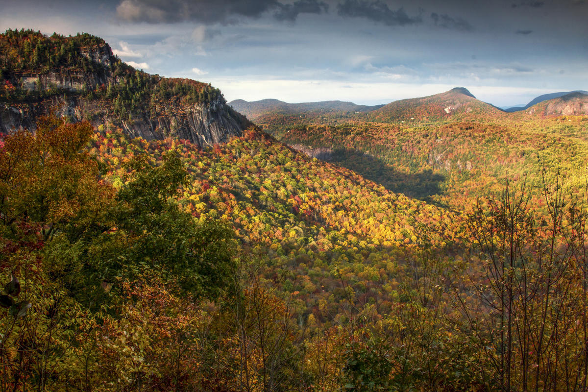 Mysteries-Of-North-Carolina8217s-Hidden-Valleys mysteries-of-north-carolinas-hidden-valleys