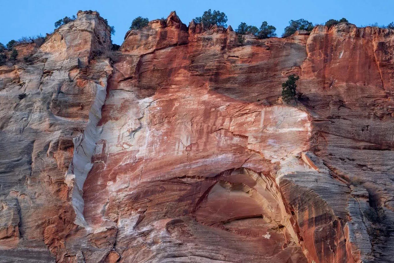 Mysteries-Of-The-Weeping-Rock-Walls-Sandstone-Cliffs mysteries-of-the-weeping-rock-walls-sandstone-cliffs