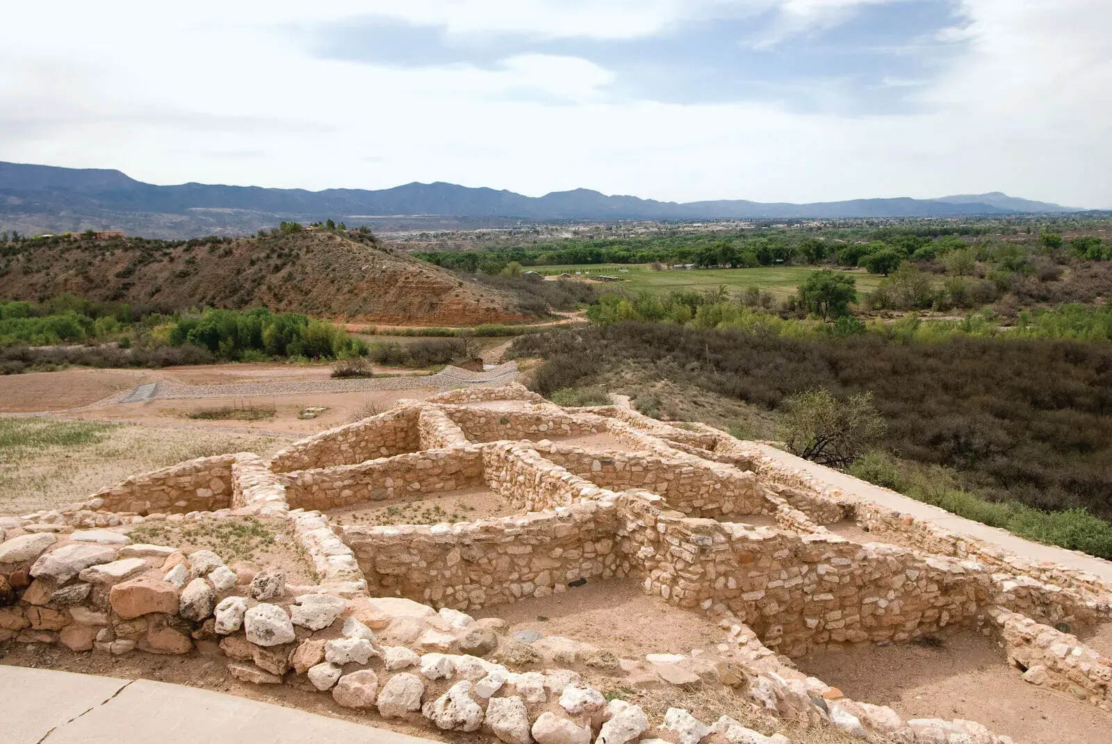 mysteries-of-tuzigoot-arizona-ruins