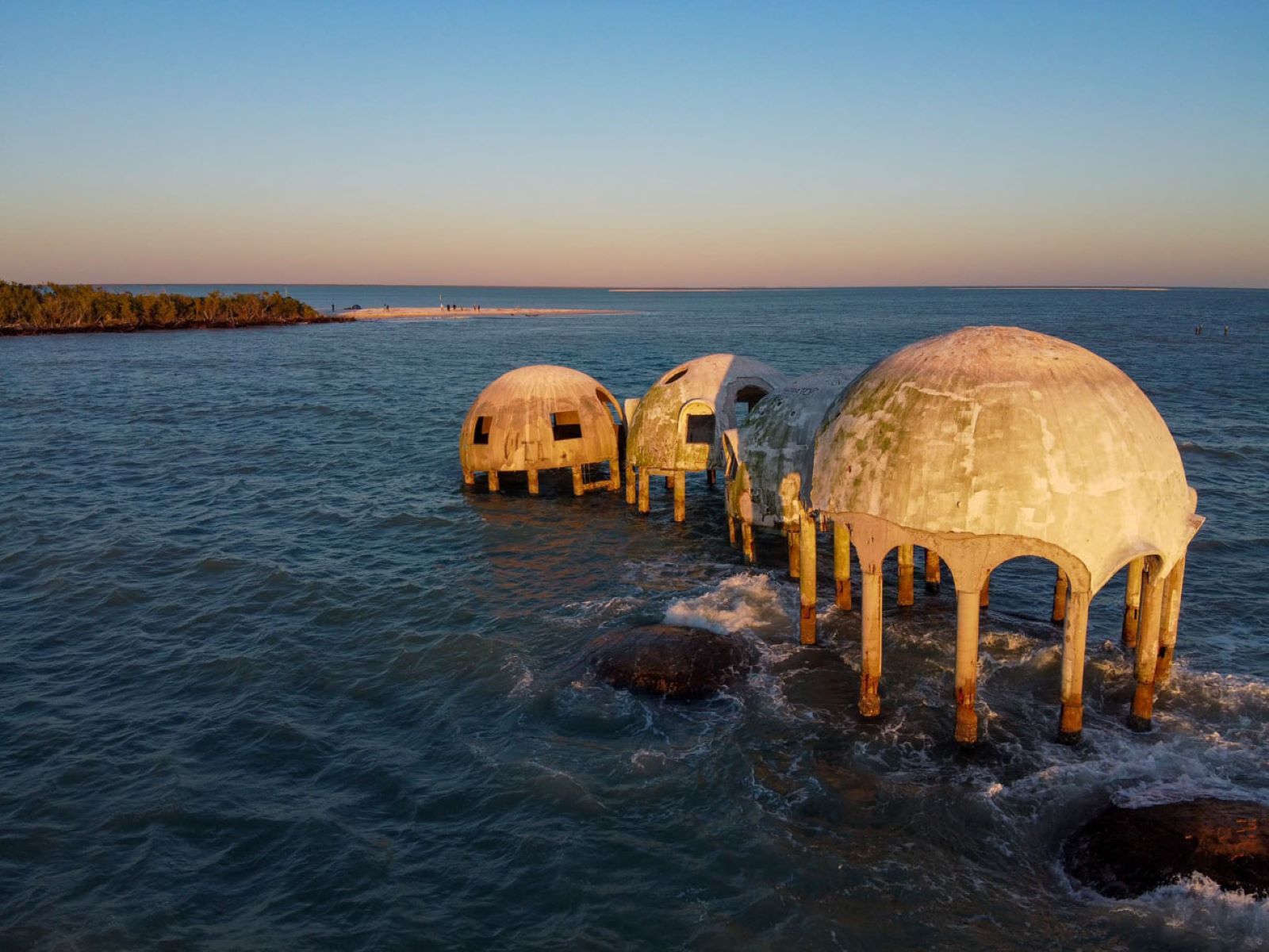 Mysterious-Abandoned-Dome-Houses-Of-Florida mysterious-abandoned-dome-houses-of-florida