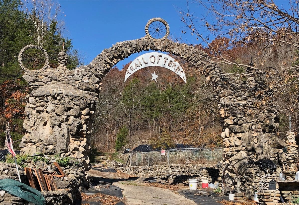 Mystery-Inscriptions-On-The-Cherokee-Trail-Of-Tears-In-Oklahoma mystery-inscriptions-on-the-cherokee-trail-of-tears-in-oklahoma
