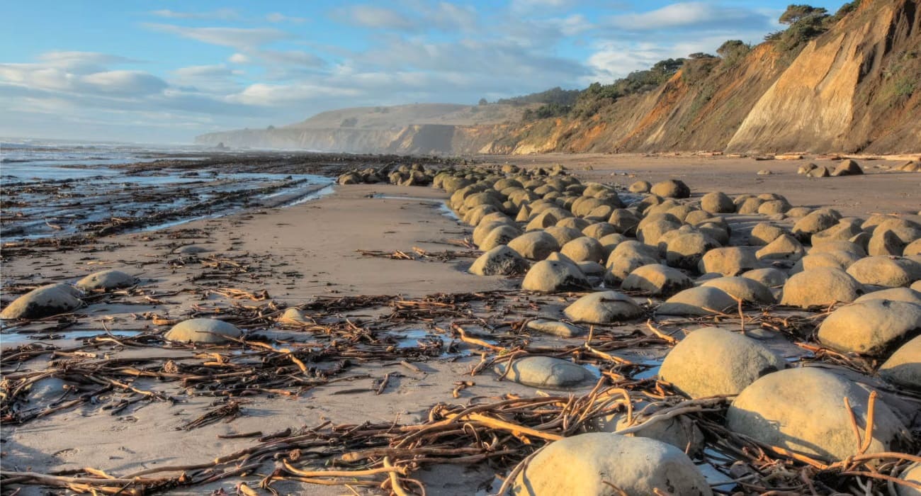 Mystery-Of-California8217s-Spherical-Beaches mystery-of-californias-spherical-beaches