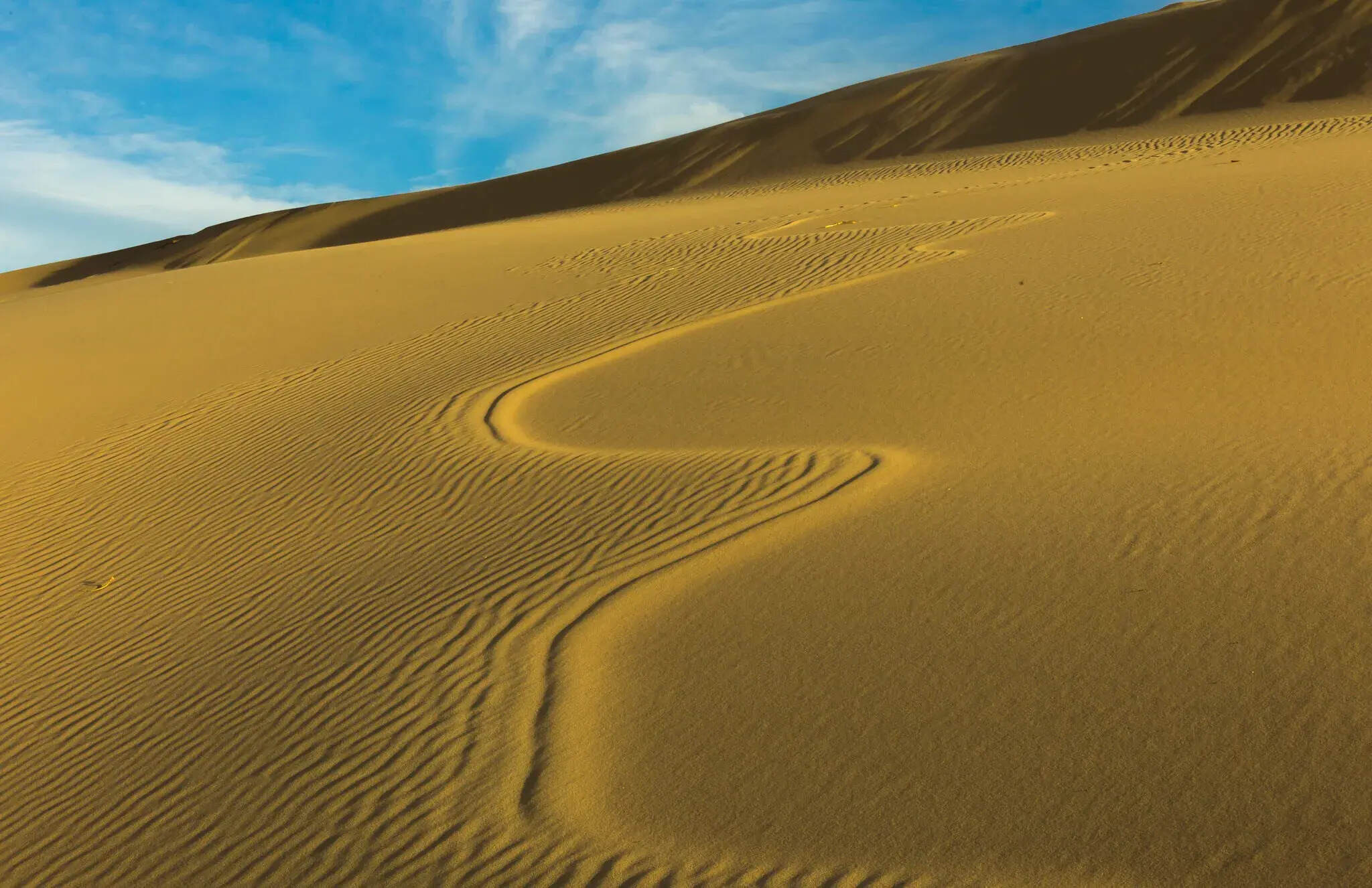 Mystery-Of-Nevada8217s-Singing-Sand-Dunes mystery-of-nevadas-singing-sand-dunes