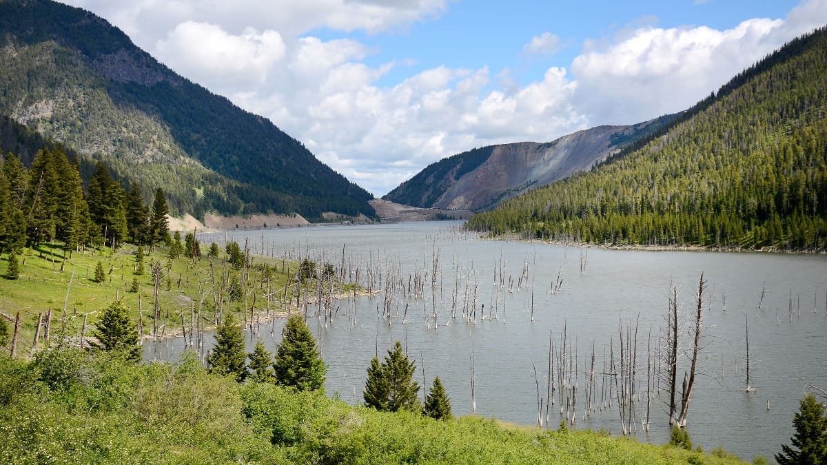 Mystery-Of-Quake-Lake8217s-Echoing-Waters mystery-of-quake-lakes-echoing-waters