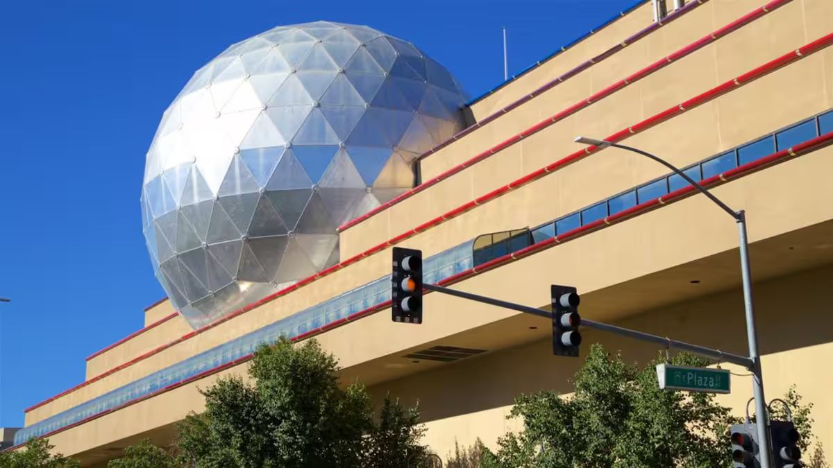 national-bowling-stadiums-architectural-marvel