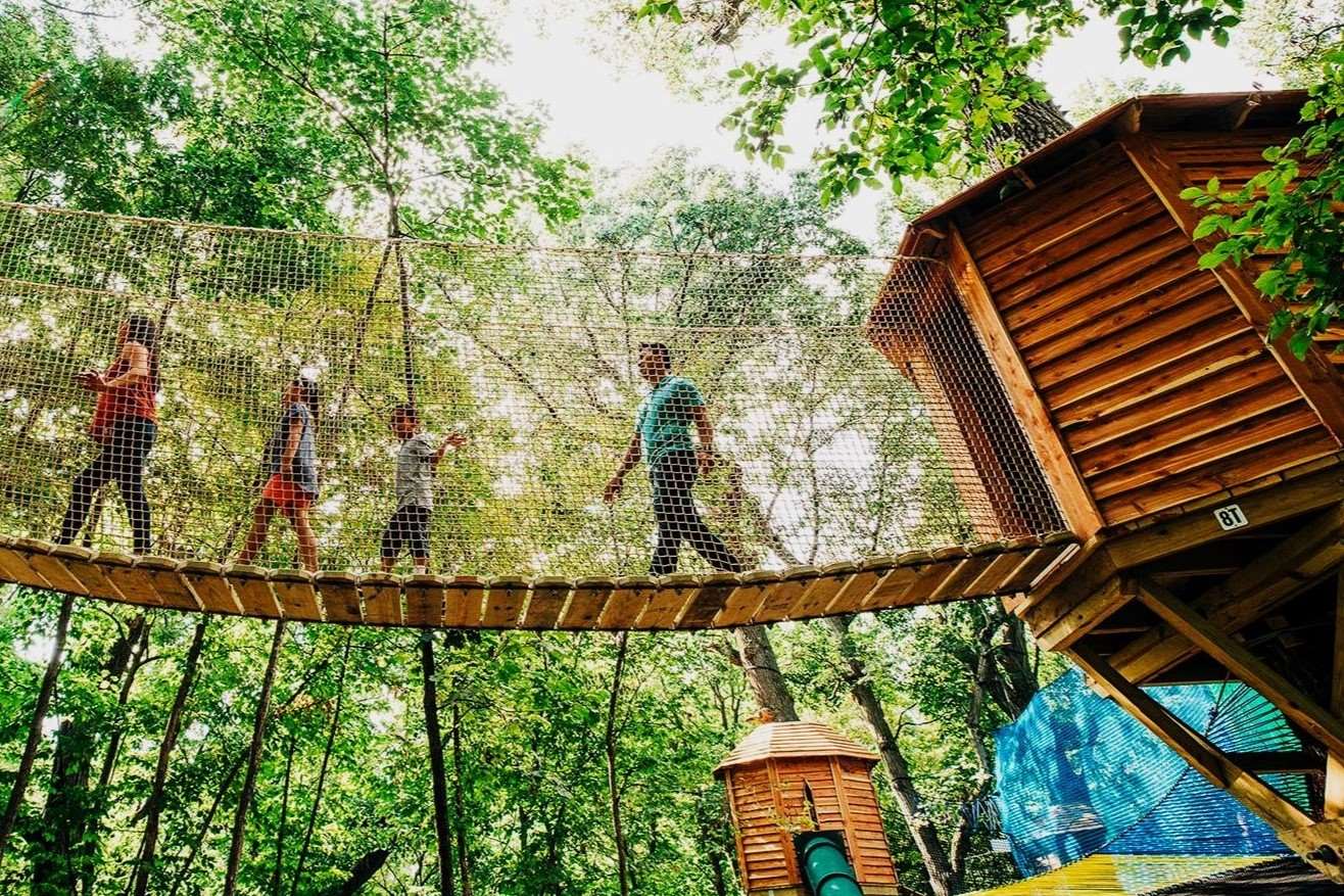 nebraska-citys-enchanting-arbor-day-farm-adventure