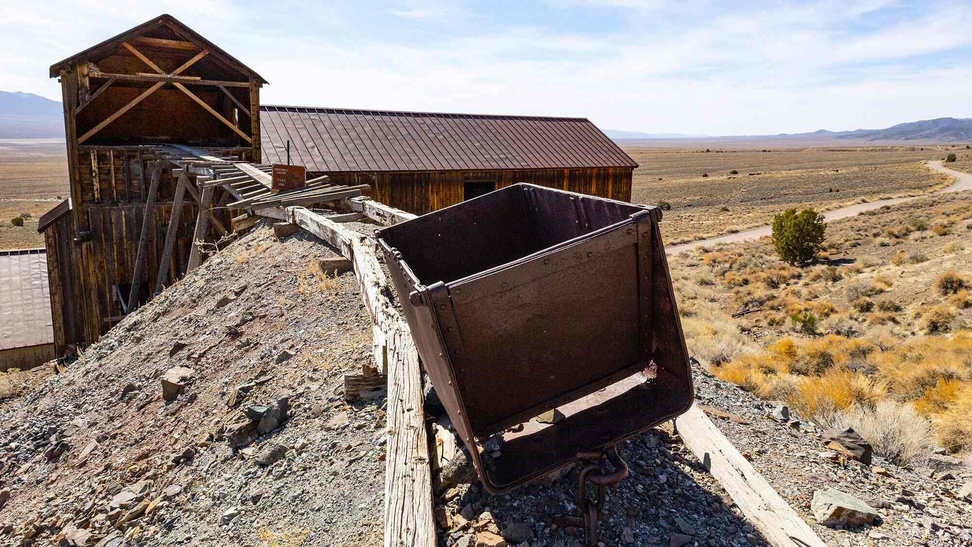 Nevada8217s-Secret-Fossil-Park-And-Ghost-Town-Combo nevadas-secret-fossil-park-and-ghost-town-combo