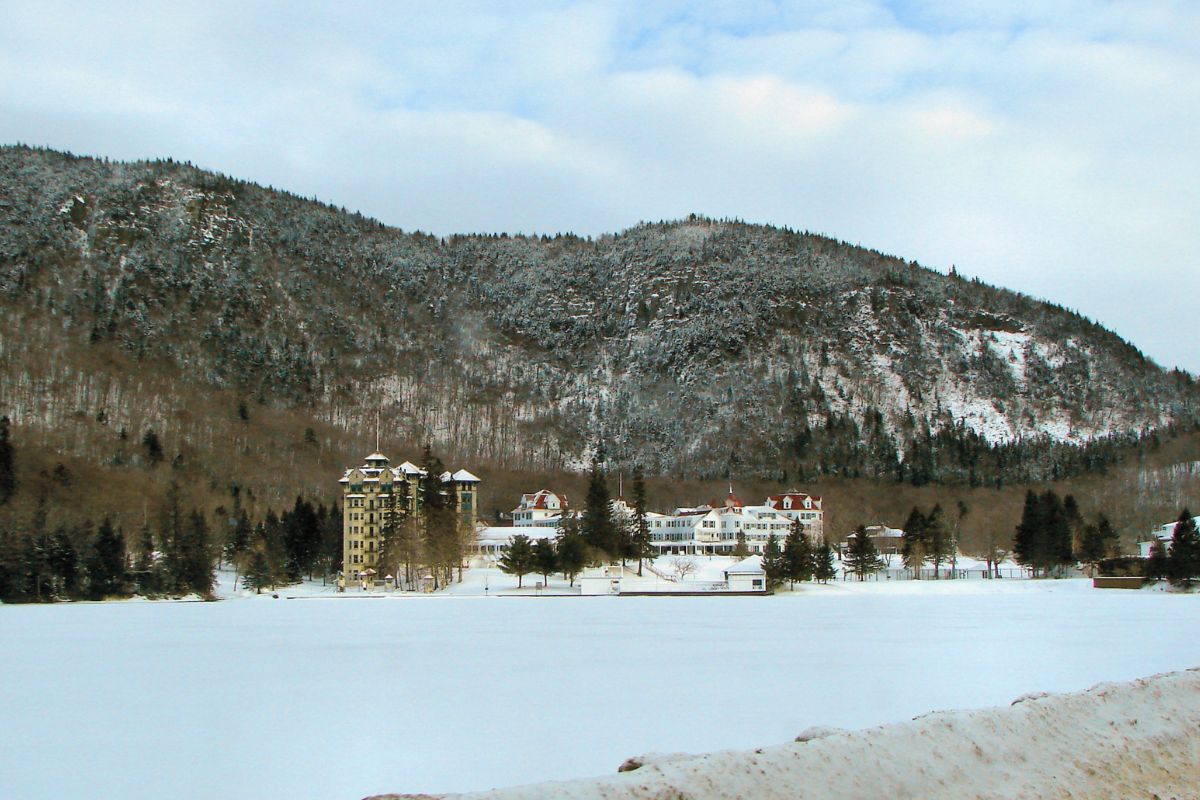 New-Hampshire8217s-Dixville-Notch-Secret-Mountain-Pass-And-Voting-Landmark new-hampshires-dixville-notch-secret-mountain-pass-and-voting-landmark