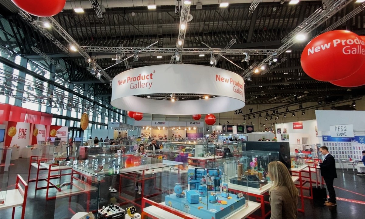Nuremberg8217s-Forgotten-Clockwork-Toy-Workshops nurembergs-forgotten-clockwork-toy-workshops