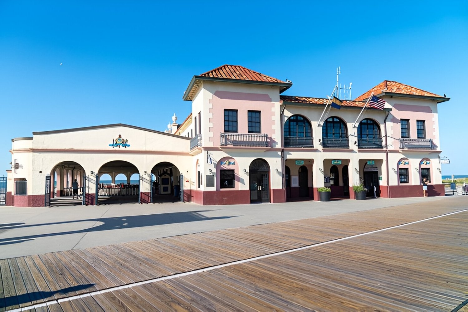 ocean-city-music-piers-theatrical-marvel