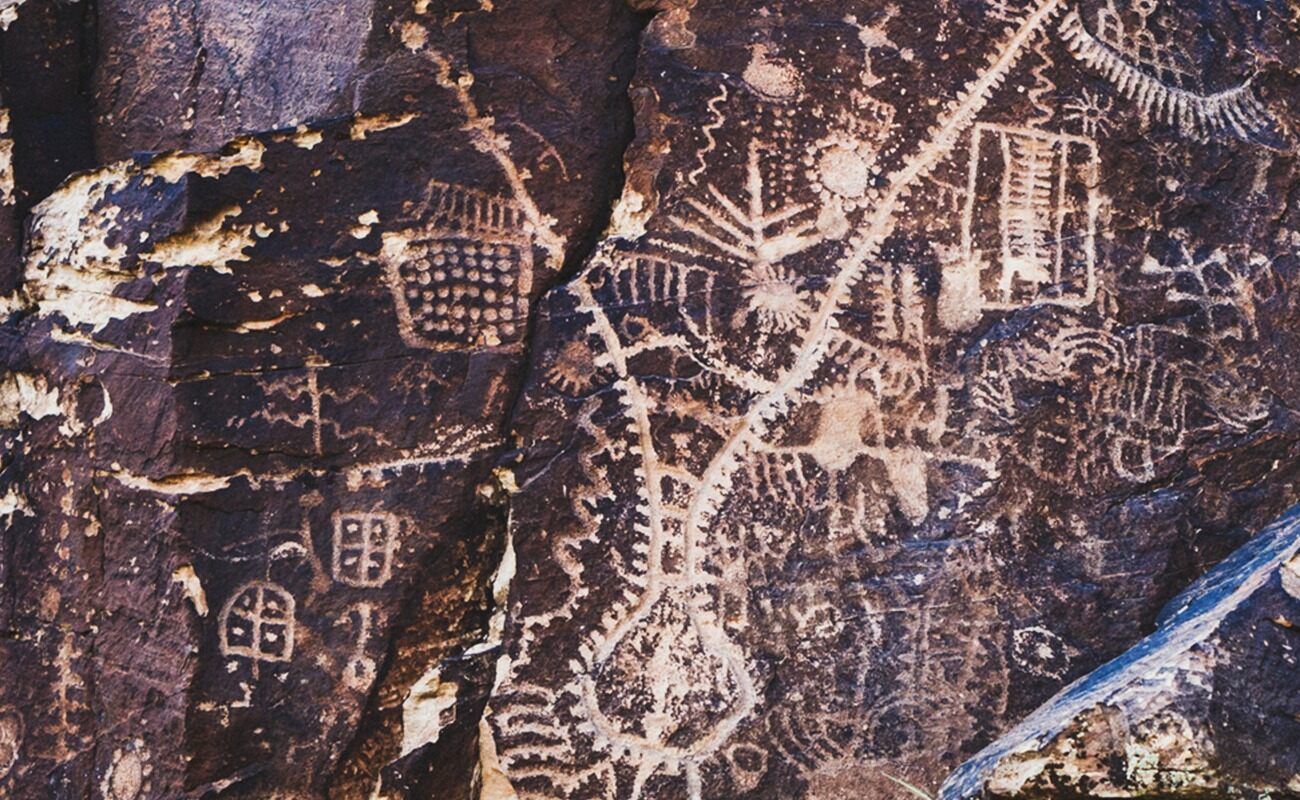 parowan-gap-petroglyphs-mystery-and-ancient-solar-calendar