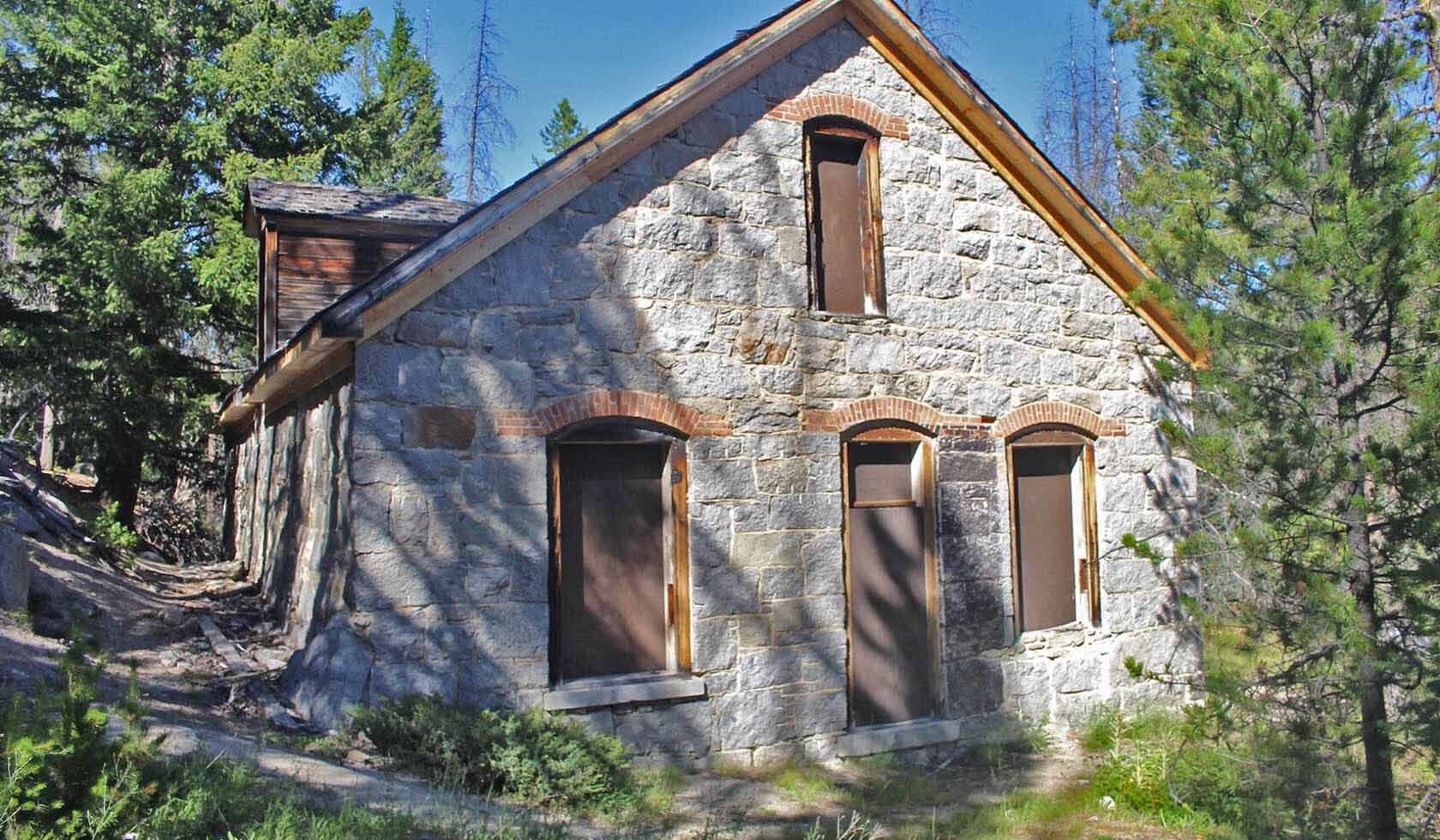 philipsburgs-hidden-granite-ghost-town-secrets