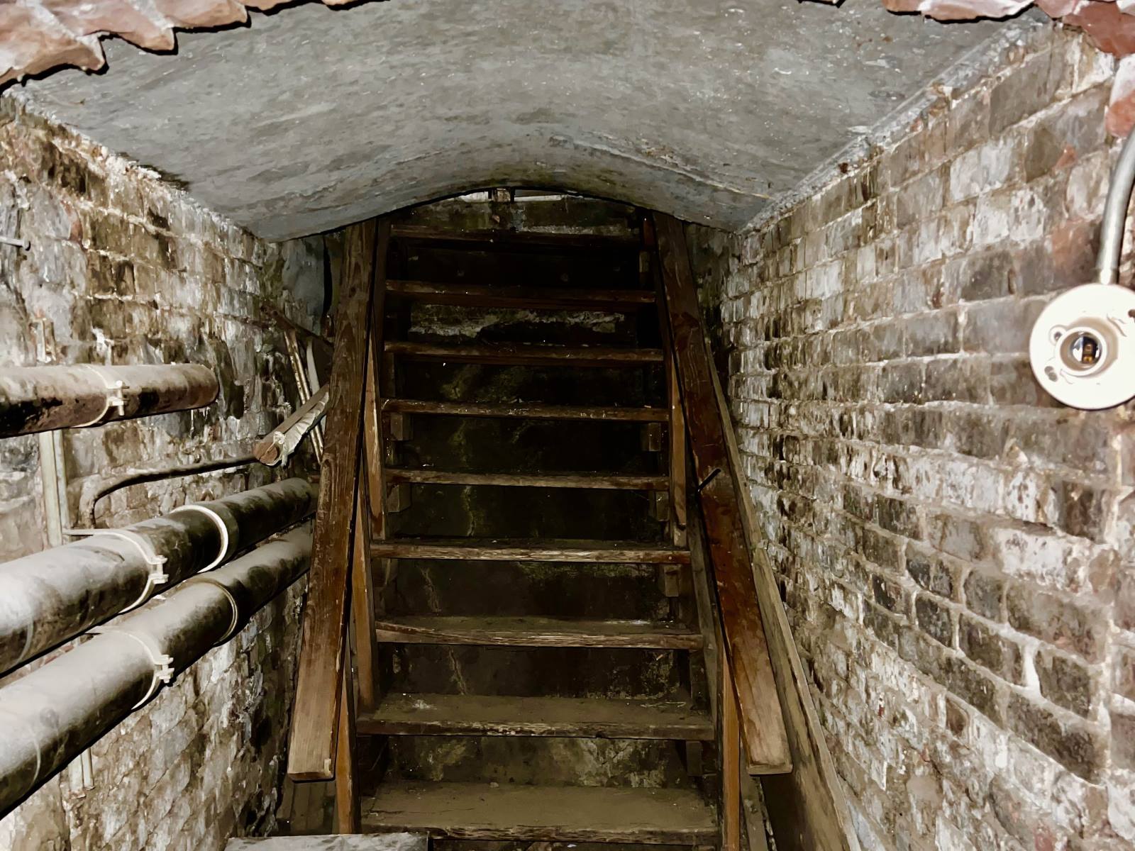 Portland8217s-Mysterious-Shanghai-Tunnels-Underground-Secrets portlands-mysterious-shanghai-tunnels-underground-secrets