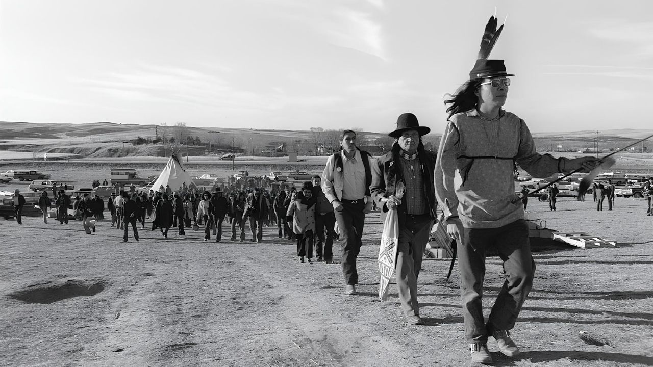 revealing-wounded-knees-somber-legacy-touristsecrets