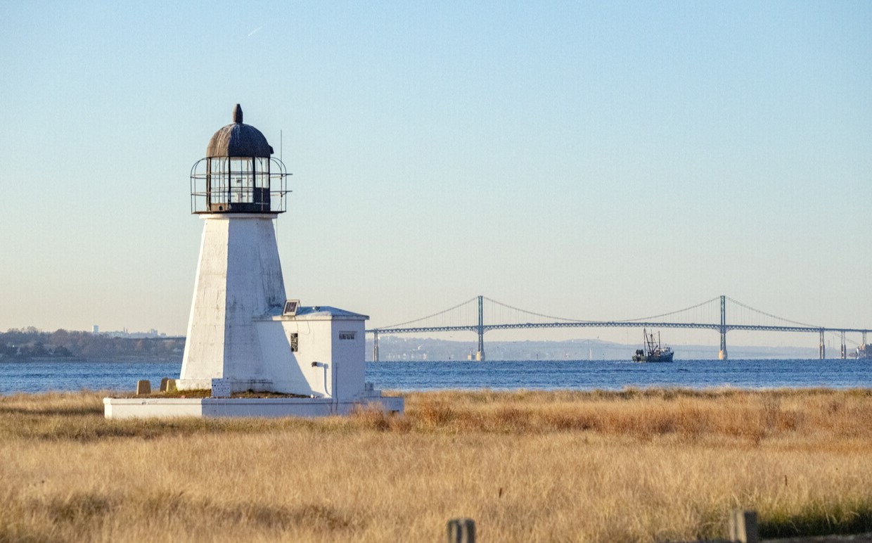 rhode-islands-secret-prudence-island-adventure