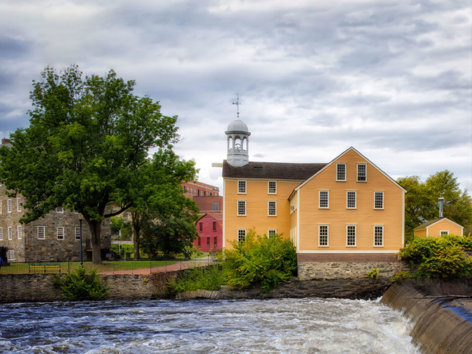 Rhode-Island8217s-Secret-Slater-Mill-Birthplace-Of-Industry rhode-islands-secret-slater-mill-birthplace-of-industry