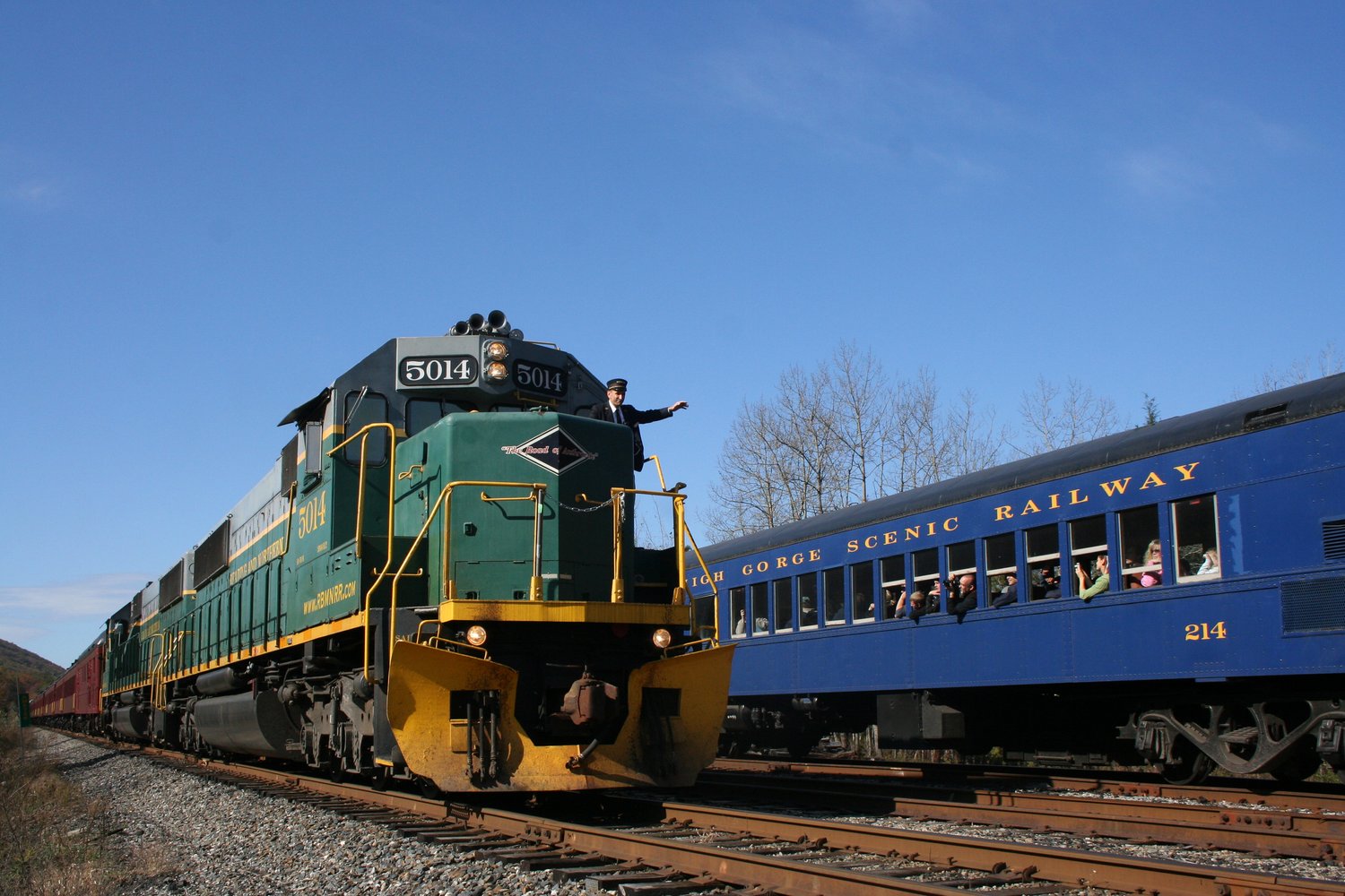 Riverside-Thrills-On-Lehigh-Gorge-Scenic-Railway riverside-thrills-on-lehigh-gorge-scenic-railway