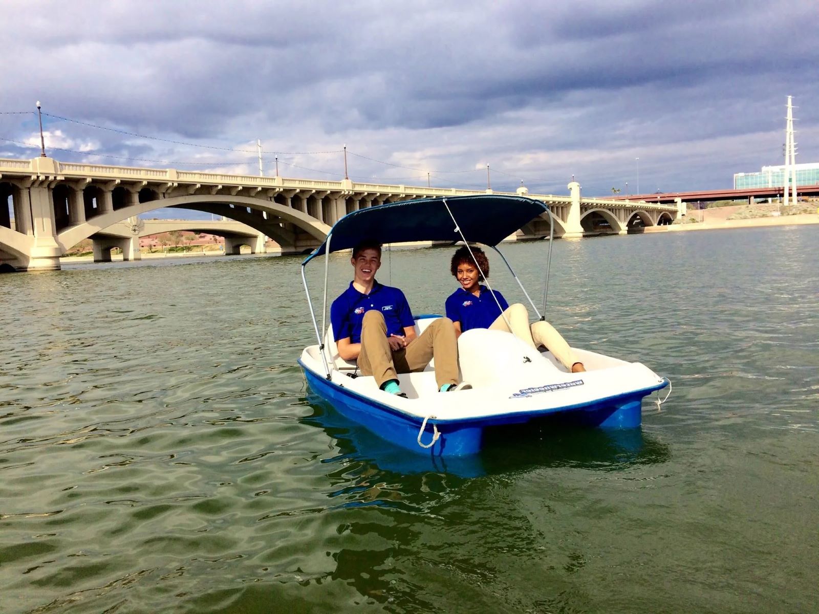 sail-into-adventure-at-tempe-town-lake
