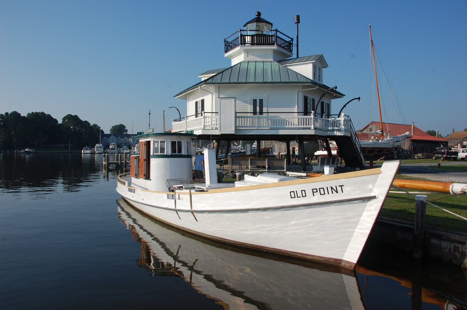 sail-into-history-at-chesapeake-bay-maritime-museum