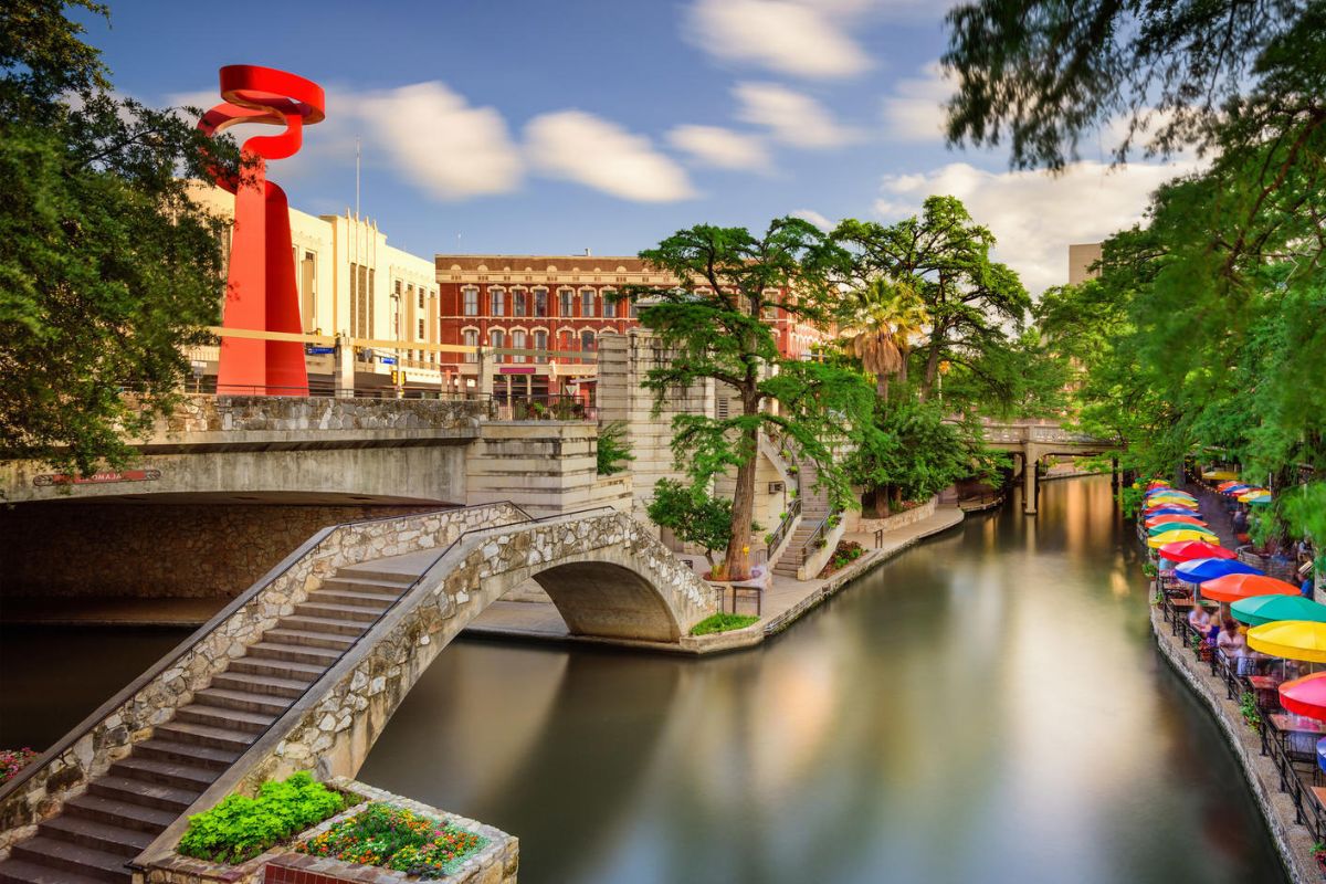 San-Antonio8217s-Record-Breaking-Museum-Adventure san-antonios-record-breaking-museum-adventure