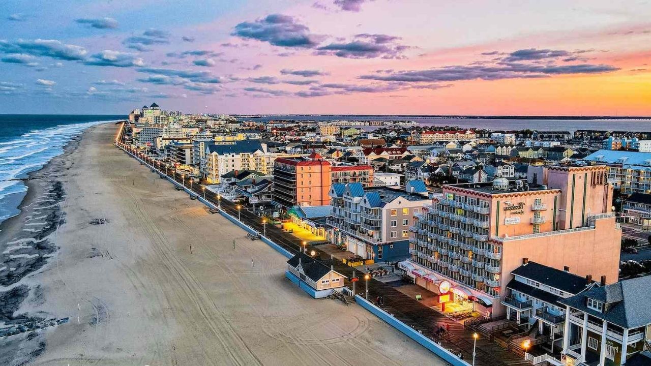 seaside-nostalgia-awaits-at-ocean-city-boardwalk
