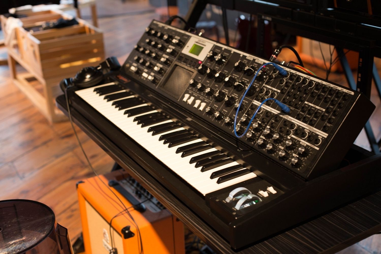 secret-electronic-music-marvels-at-ashevilles-hidden-theremin-museum