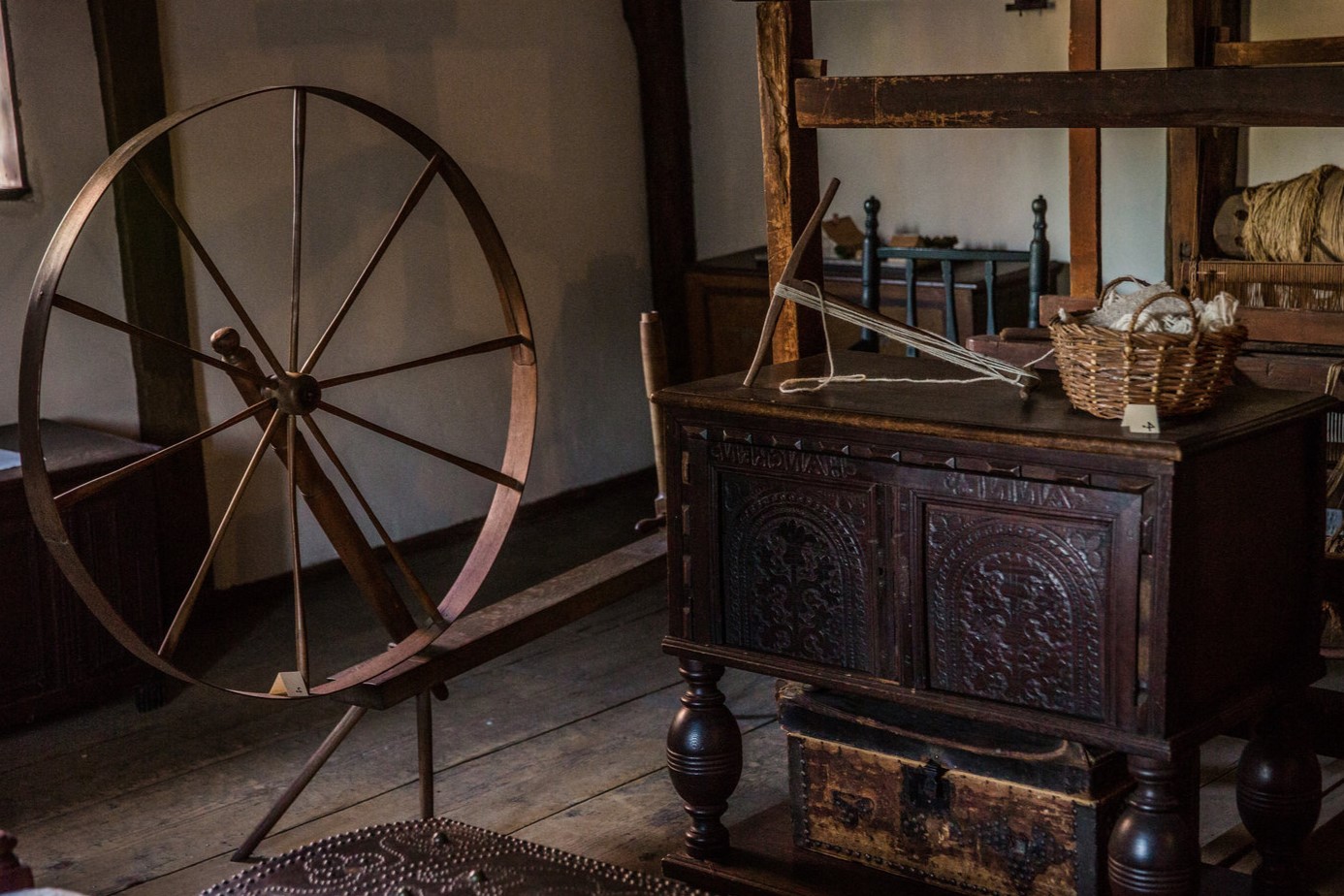 Secret-Fiber-Tools-Of-Salem8217s-Antique-Spinning-Wheel-Museum secret-fiber-tools-of-salems-antique-spinning-wheel-museum