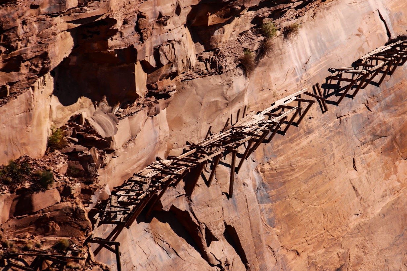Secret-Hanging-Flumes-Of-Colorado8217s-Uravan-Mineral-Belt secret-hanging-flumes-of-colorados-uravan-mineral-belt
