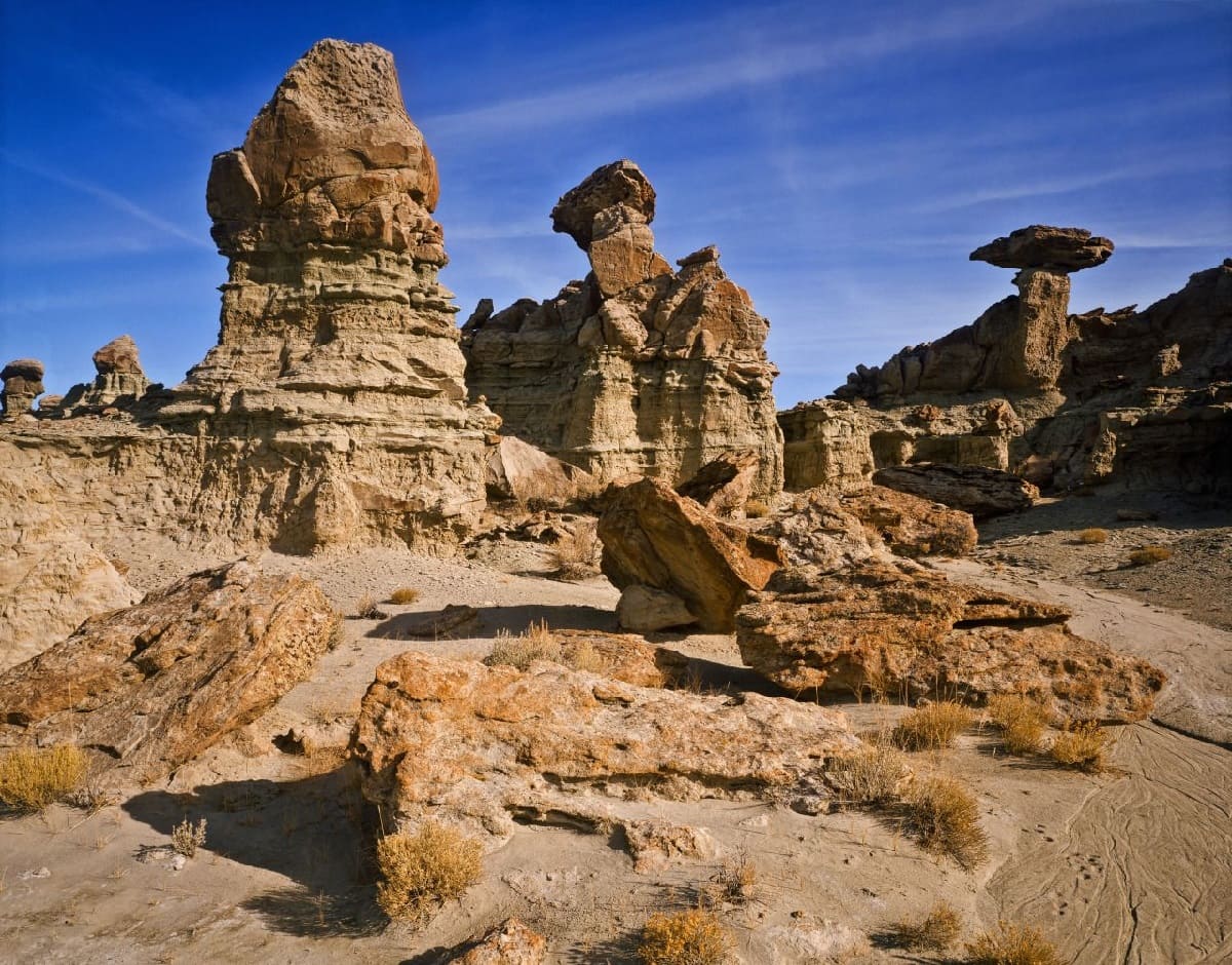 secret-hoodoo-gardens-of-wyomings-adobe-town