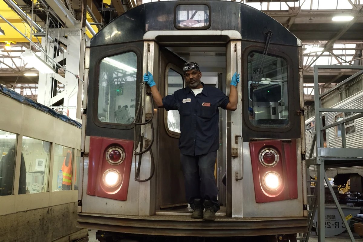 Secret-Restoration-Shops-For-Vintage-Subway-Cars-In-New-York secret-restoration-shops-for-vintage-subway-cars-in-new-york