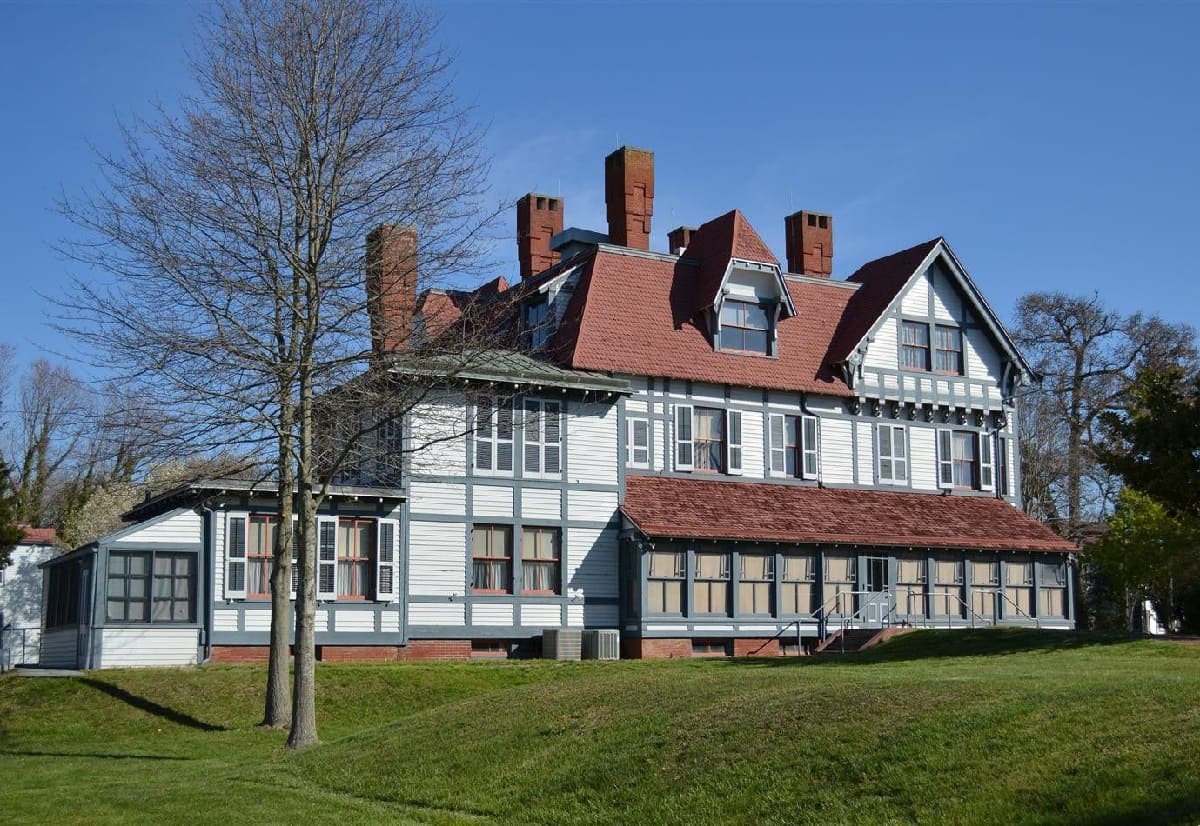 Secrets-Of-Cape-May8217s-Emlen-Physick-Estate-Victorian-Museum secrets-of-cape-mays-emlen-physick-estate-victorian-museum