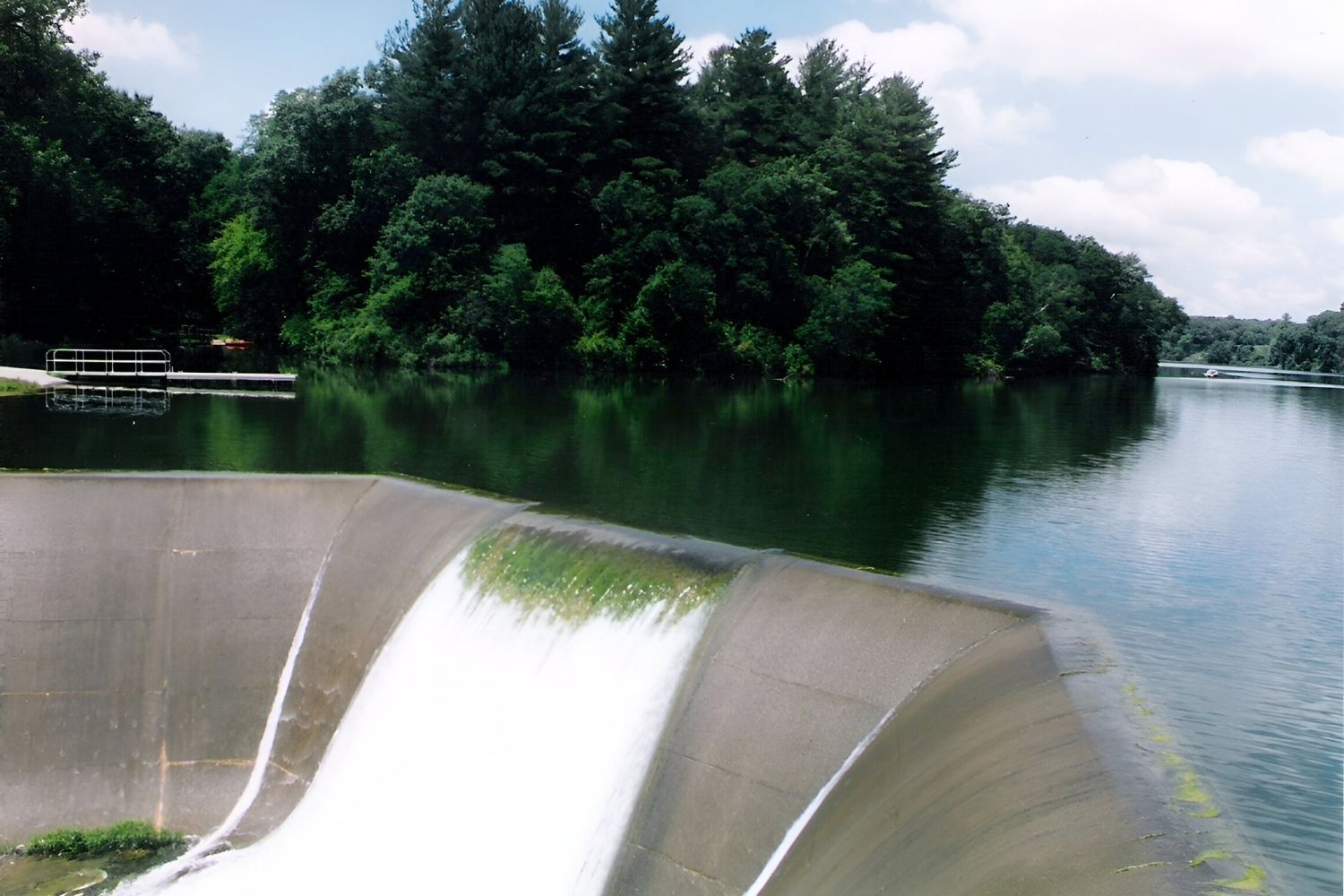 secrets-of-iowas-pine-lake-state-park-dam