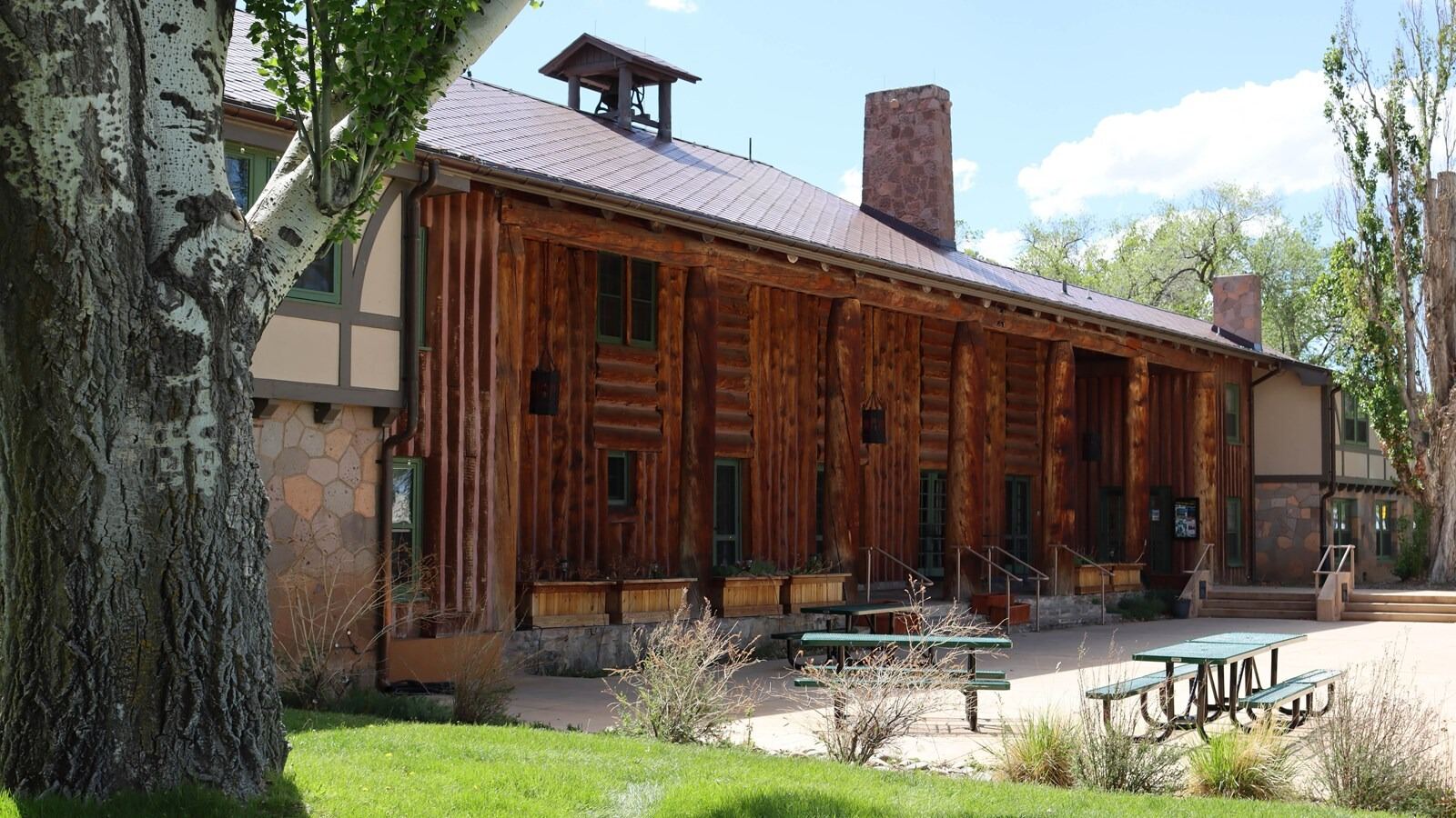Secrets-Of-Los-Alamos8217-Fuller-Lodge-Historic-Log-Building-And-Art-Center secrets-of-los-alamos-fuller-lodge-historic-log-building-and-art-center