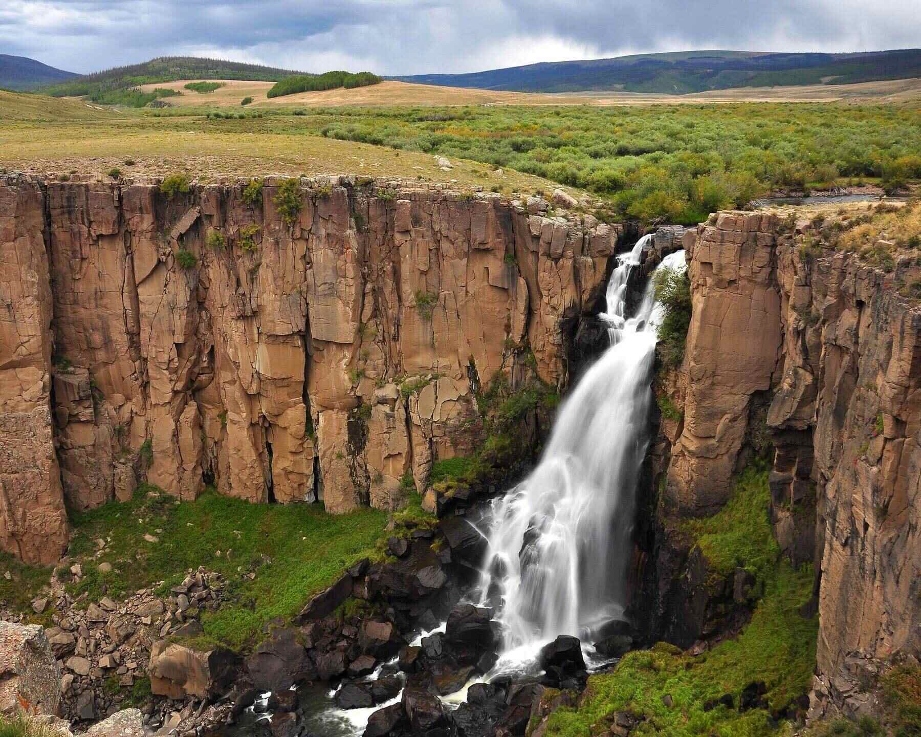 secrets-of-table-rock-state-park-waterfalls-and-mountain-views