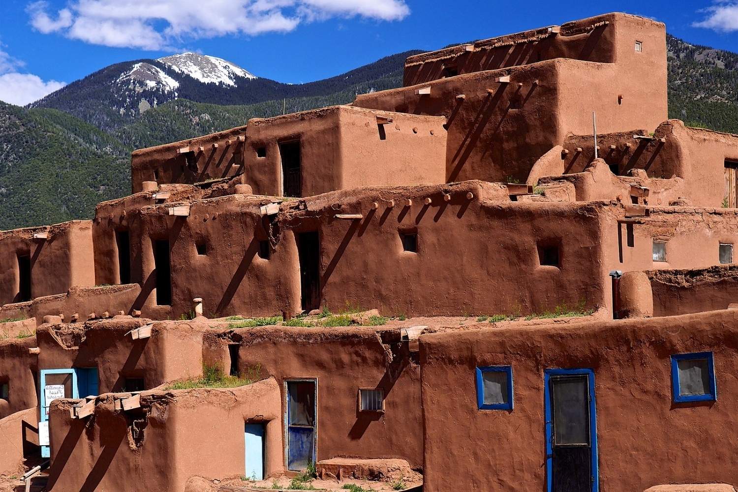 Secrets-Of-Taos-Pueblo8217s-Ancient-Adobe-Architecture secrets-of-taos-pueblos-ancient-adobe-architecture