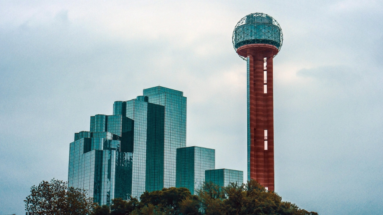 Sky-High-Thrills-At-Reunion-Tower-In-Dallas sky-high-thrills-at-reunion-tower-in-dallas