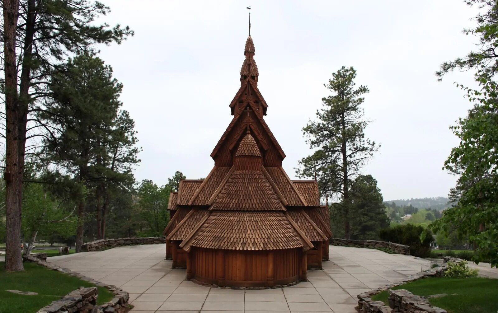 South-Dakota8217s-Mysterious-Chapel-In-The-Hills south-dakotas-mysterious-chapel-in-the-hills