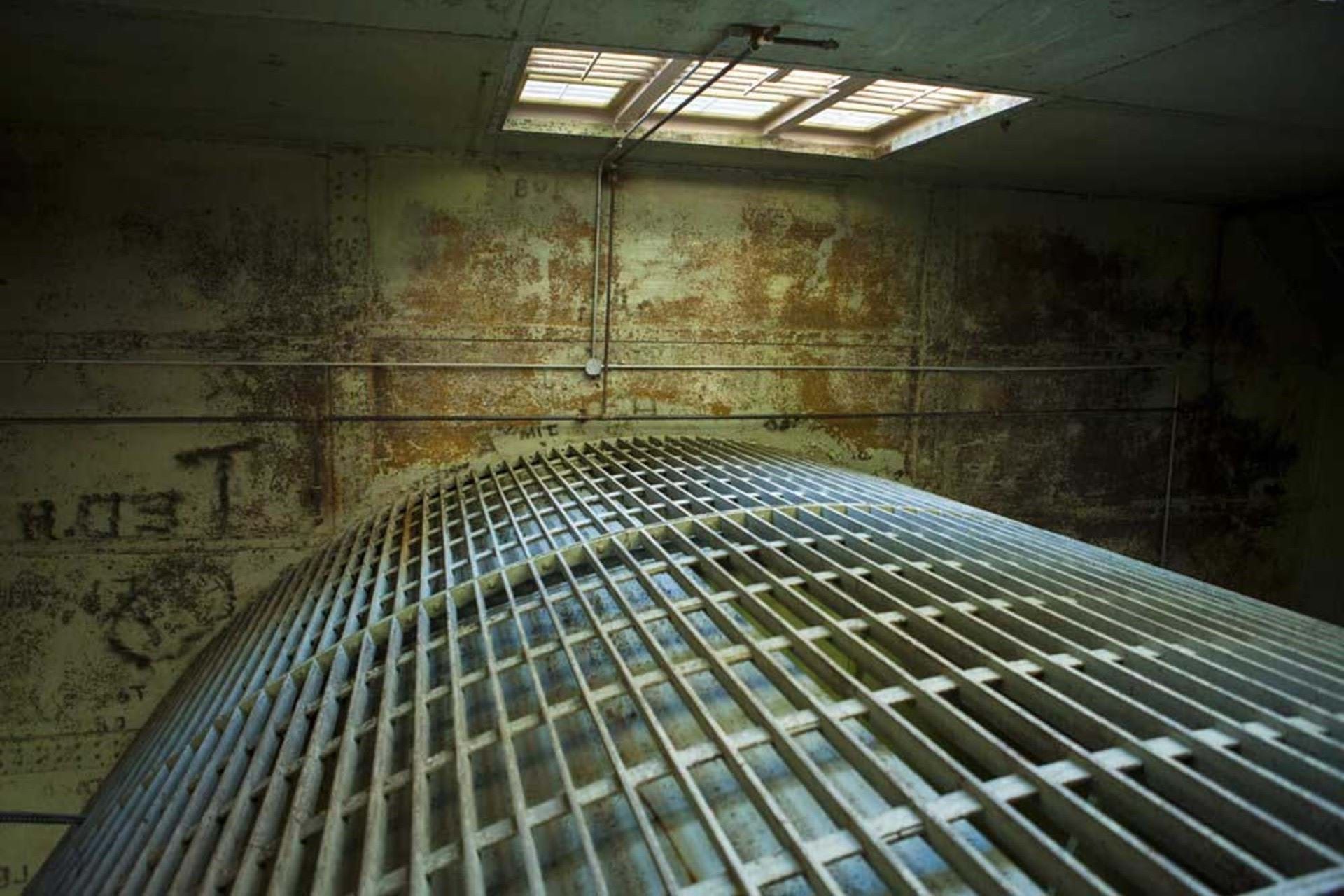 squirrel-cage-jails-fascinating-rotary-design