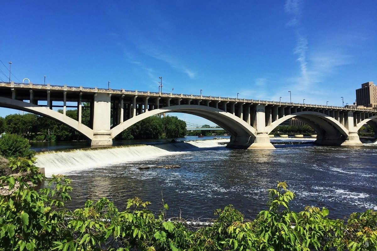 St.-Anthony-Falls-The-Mighty-Mississippi8217s-Power-Unleashed st-anthony-falls-the-mighty-mississippis-power-unleashed