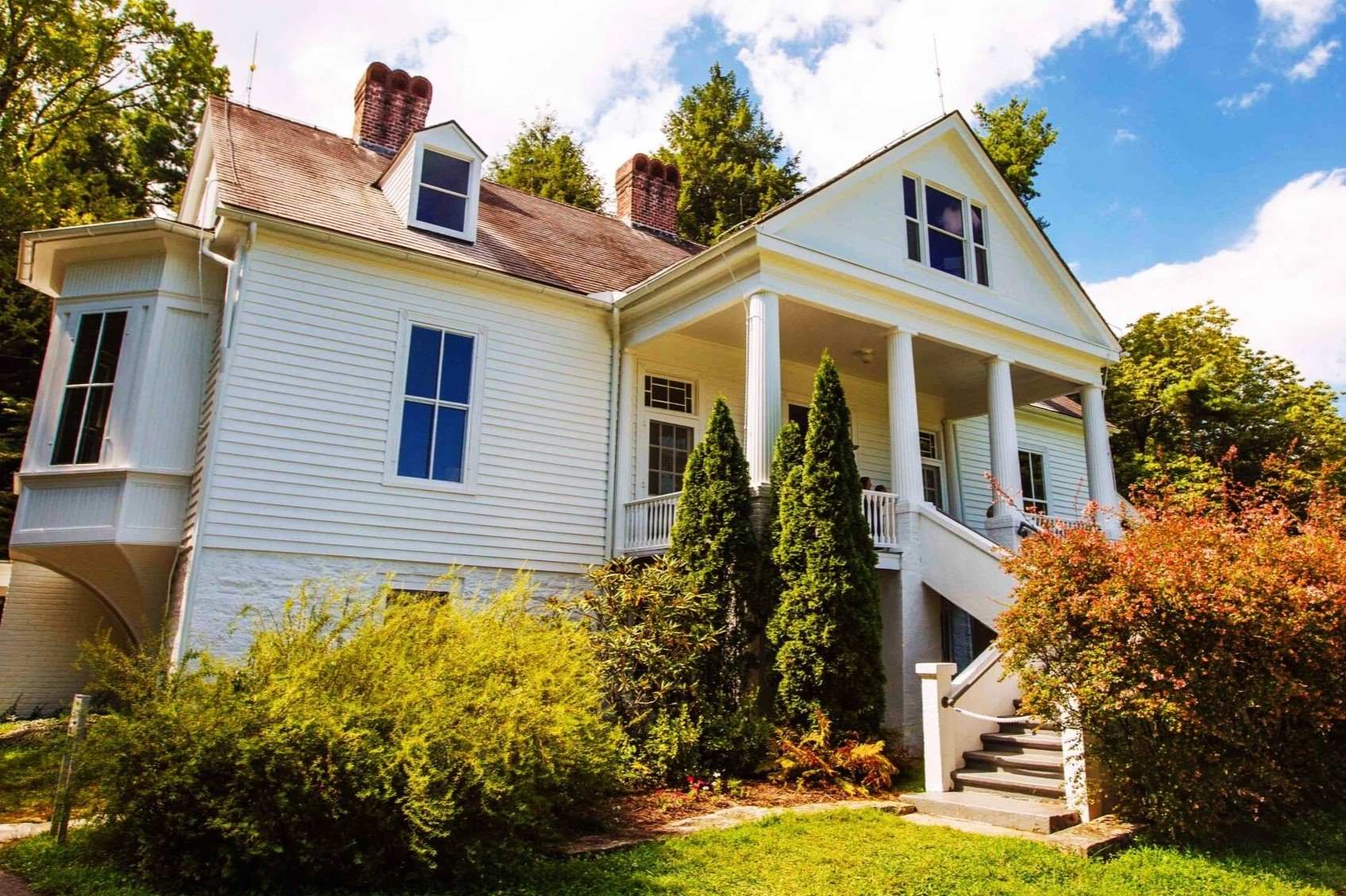 step-back-in-time-at-carl-sandburgs-historic-home