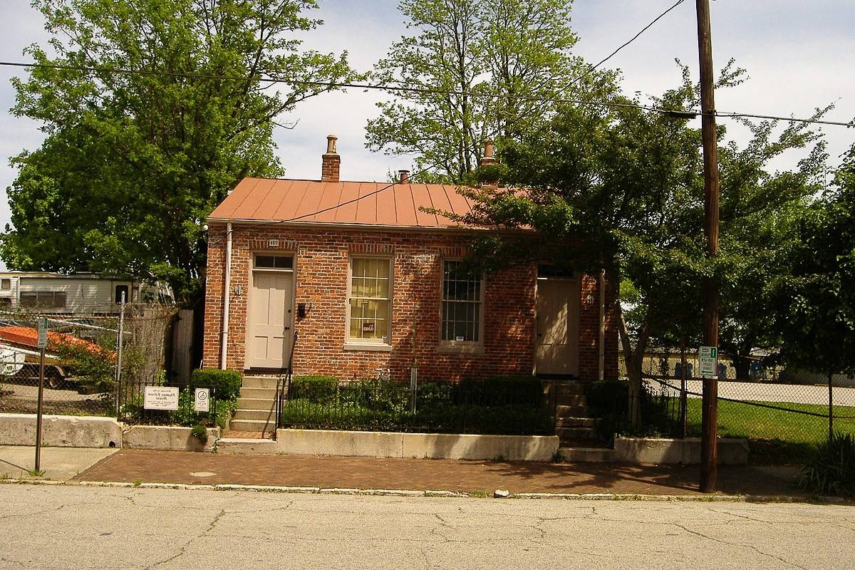 Step-Back-In-Time-At-Louisville8217s-Thomas-Edison-House step-back-in-time-at-louisvilles-thomas-edison-house