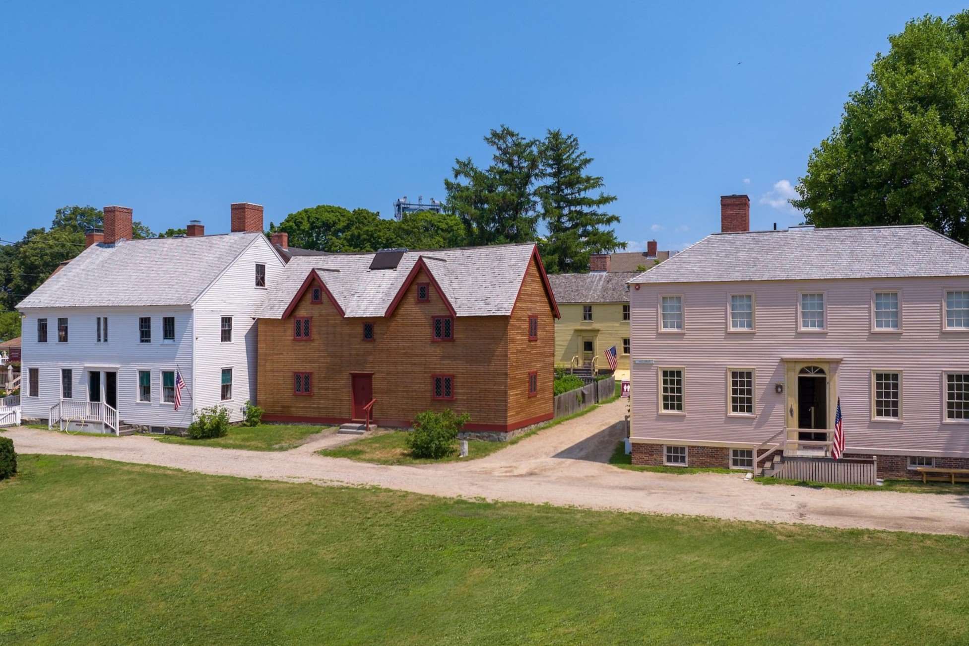 step-back-in-time-at-portsmouths-strawbery-banke-museum