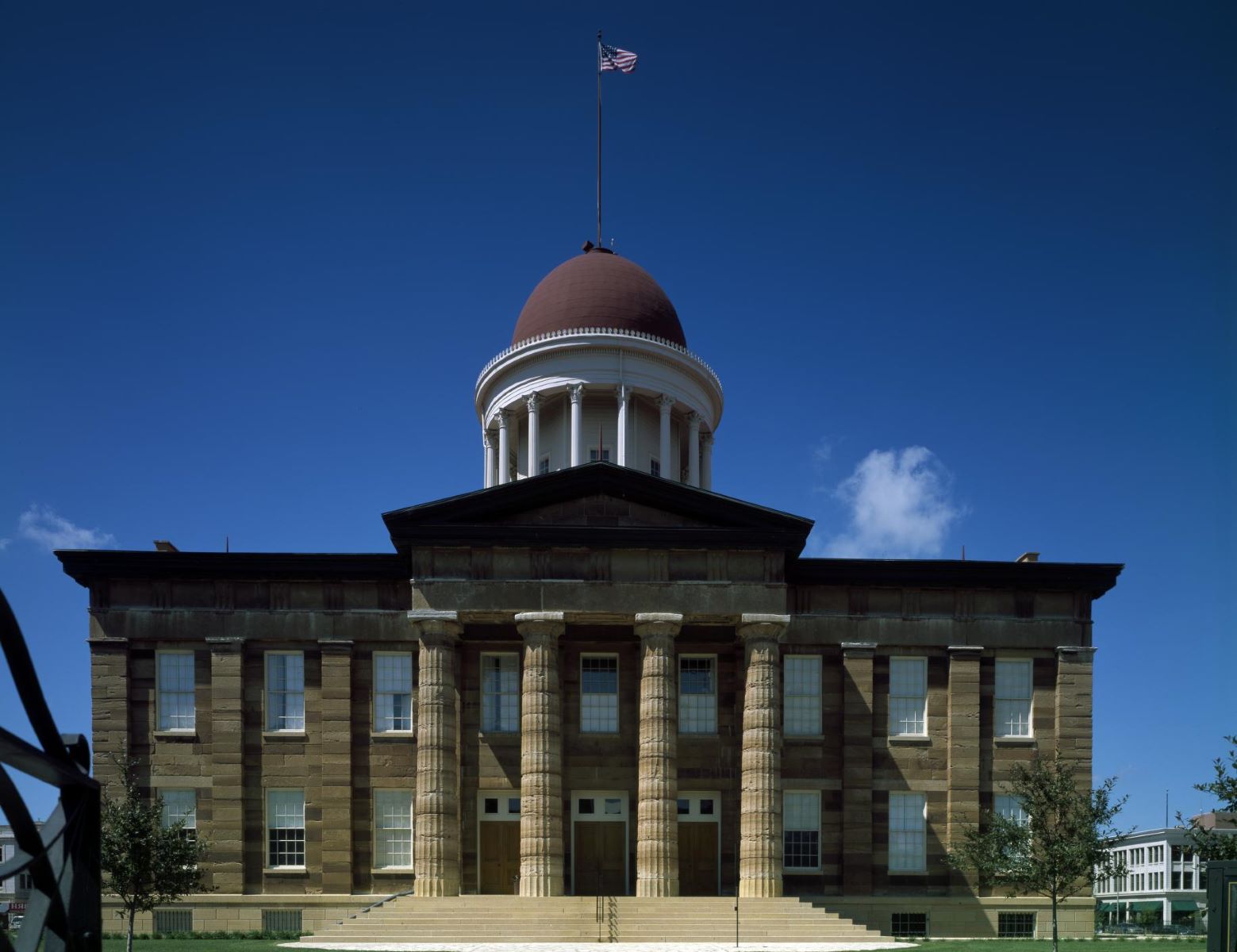 Step-Back-In-Time-At-Springfield8217s-Old-State-Capitol step-back-in-time-at-springfields-old-state-capitol