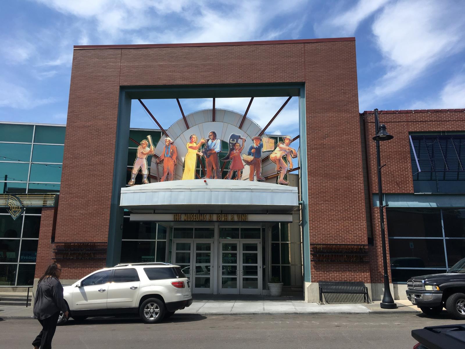 step-up-to-the-plate-at-kansas-citys-baseball-museum