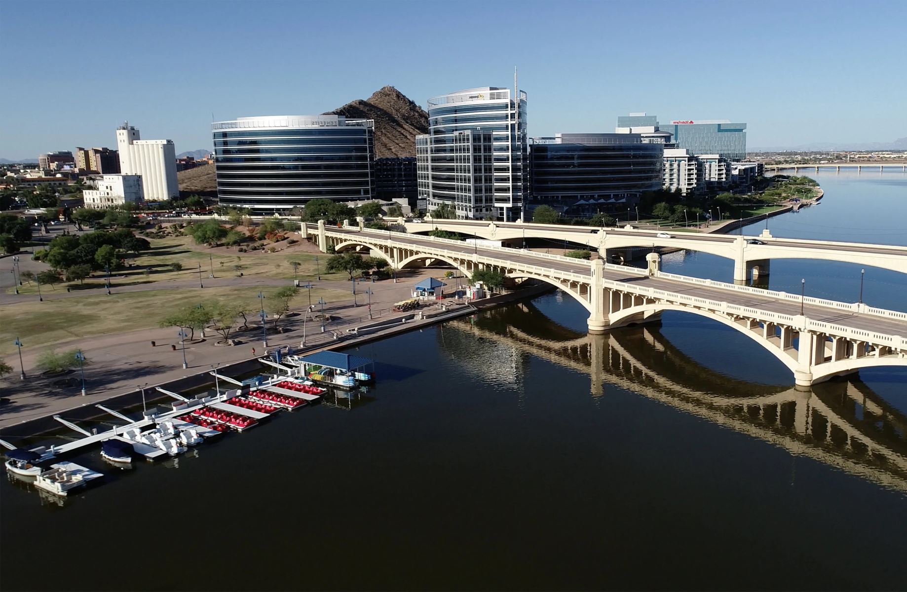 tempe-town-lake-urban-oasis-awaits