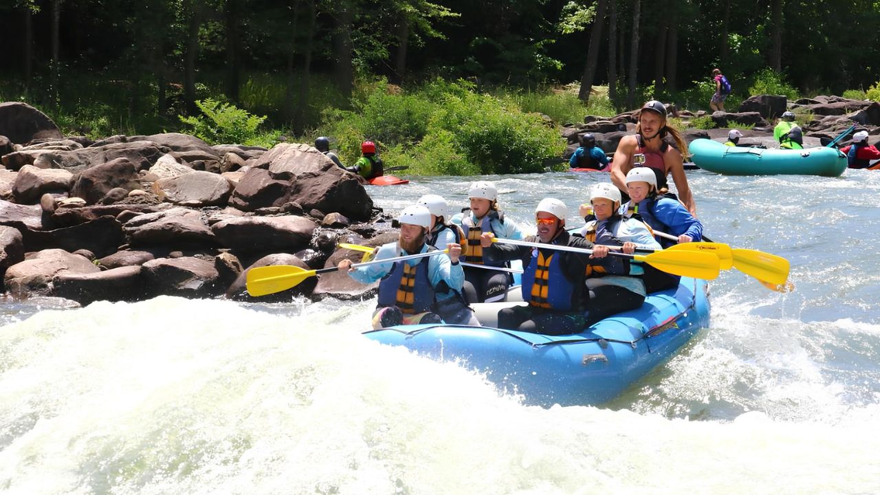 Tennessee8217s-Ocoee-River-Secrets-World-Class-Rapids-Await tennessees-ocoee-river-secrets-world-class-rapids-await