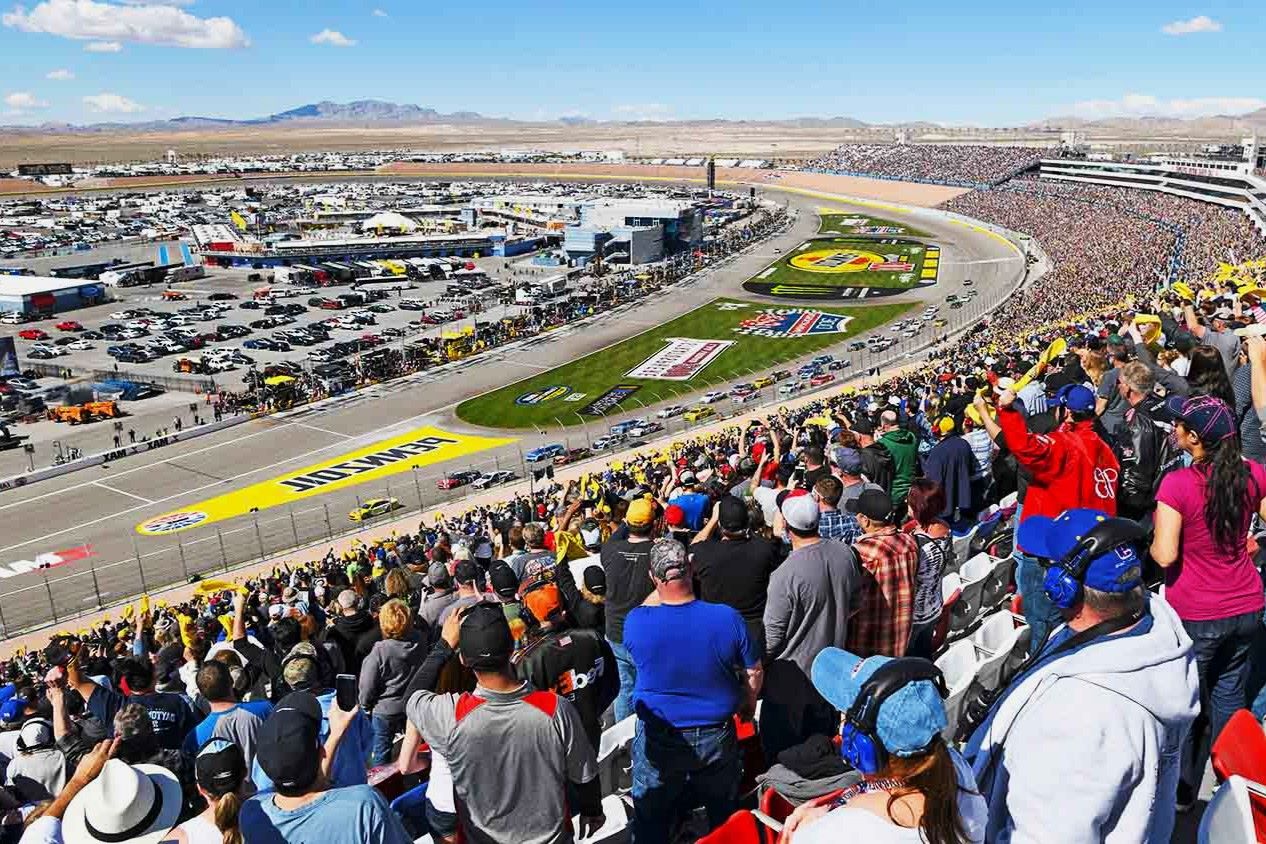 thrill-rides-at-las-vegas-motor-speedway